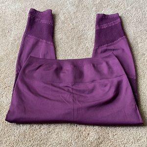 Purple fabletics leggings